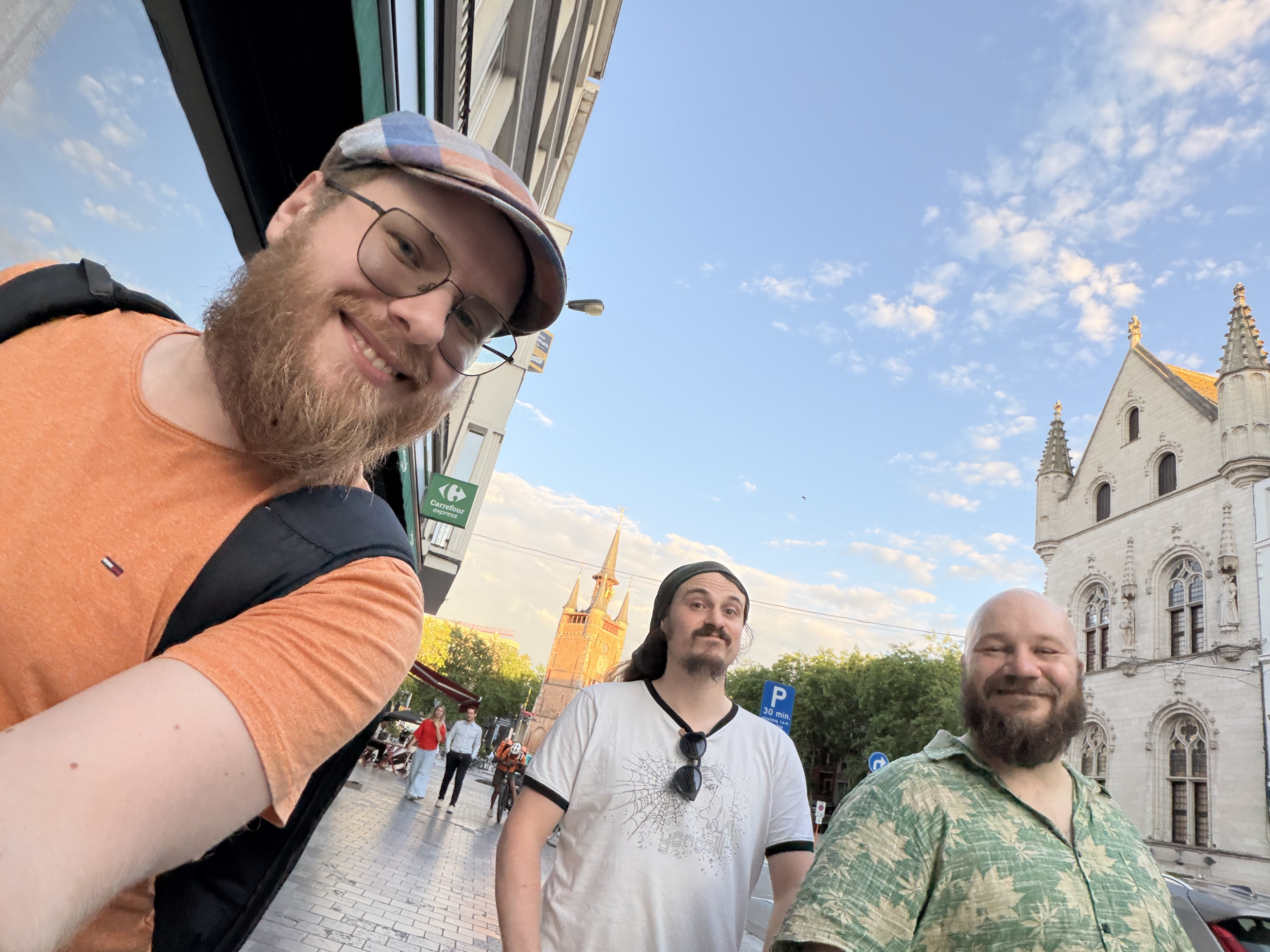 Selfie: Drei erdfische Pascal, Dominik, Lothar in Kortrijk / Belgien 2026